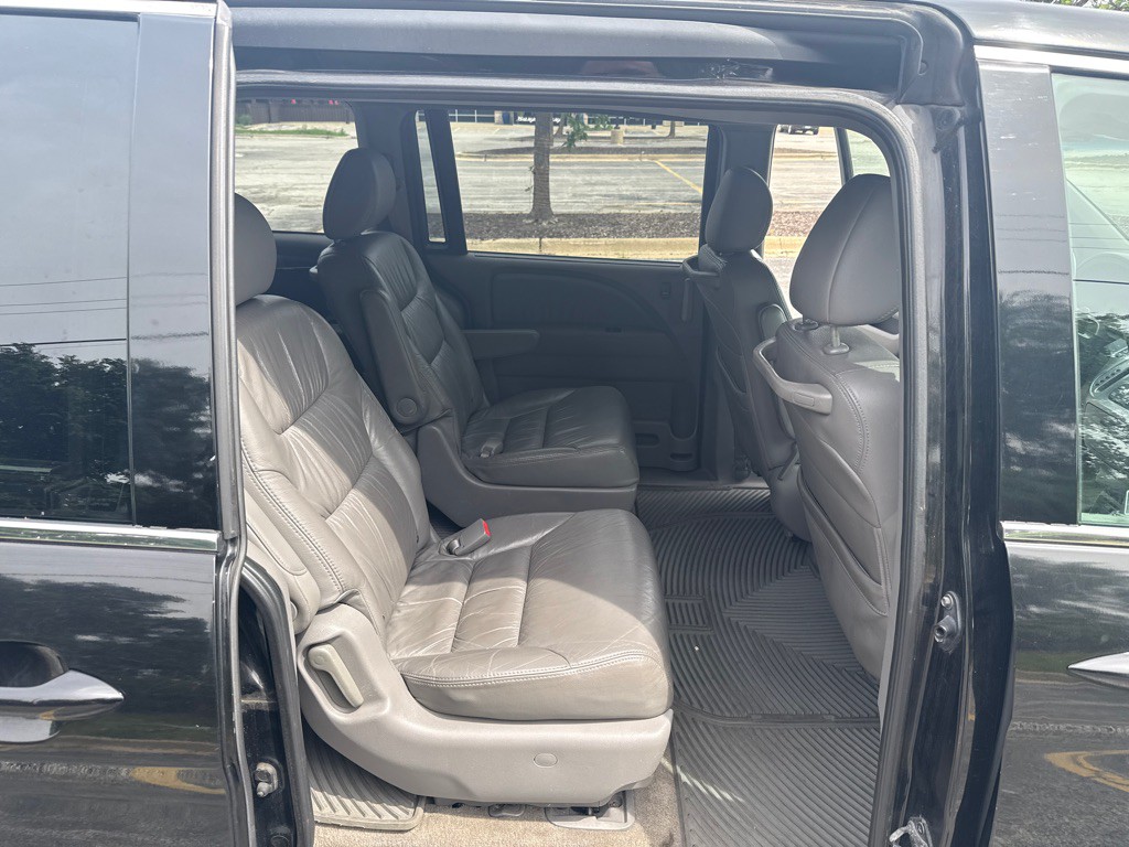 2010 Honda Odyssey Image 8