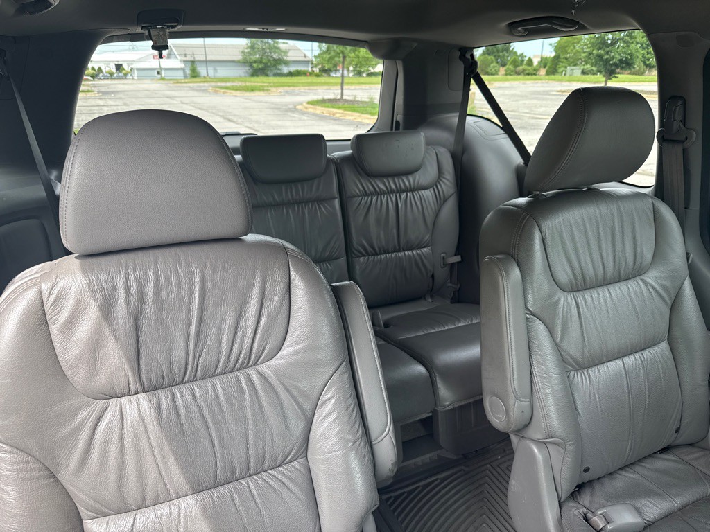2010 Honda Odyssey Image 9