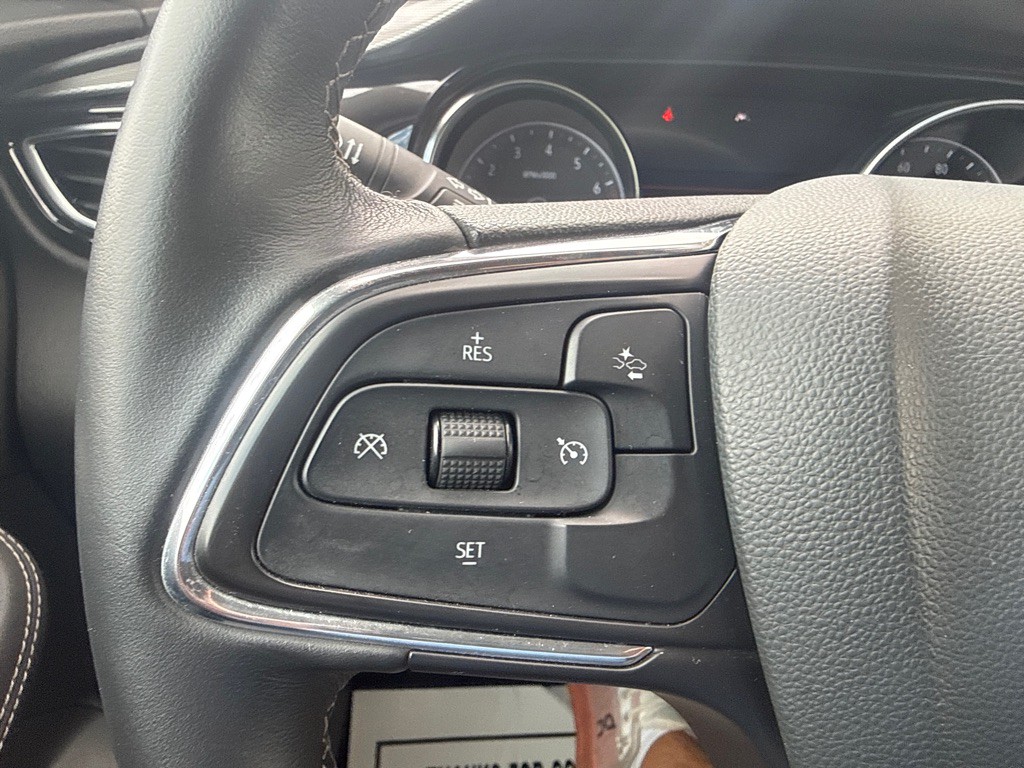 2021 Buick Enclave Image 24