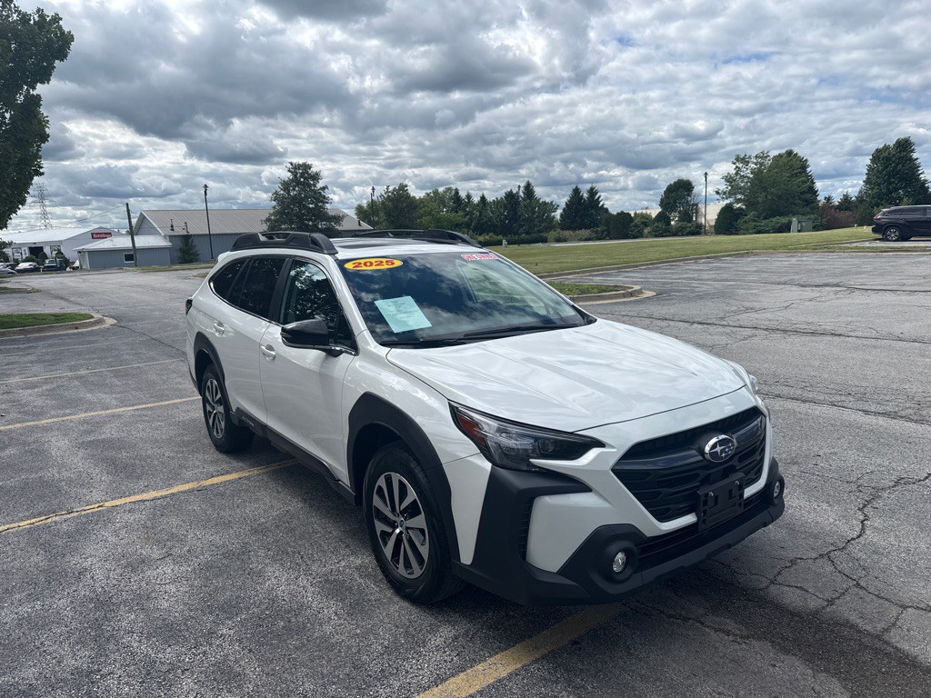 2025 Subaru Outback Image 2