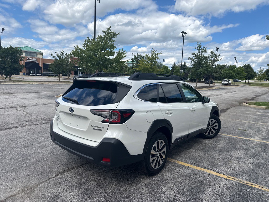 2025 Subaru Outback Image 18