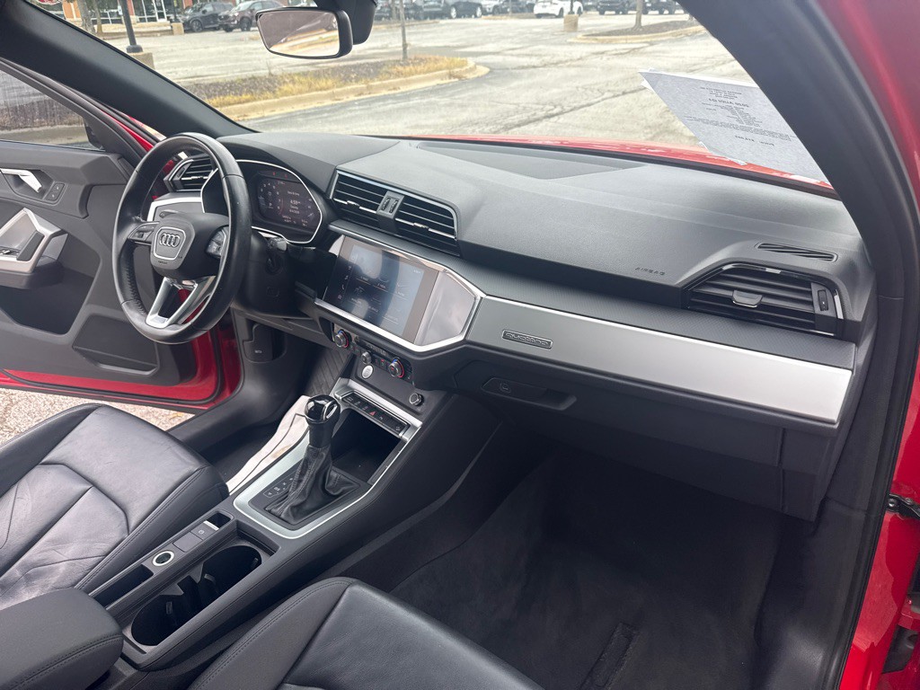 2020 Audi Q3 Image 17