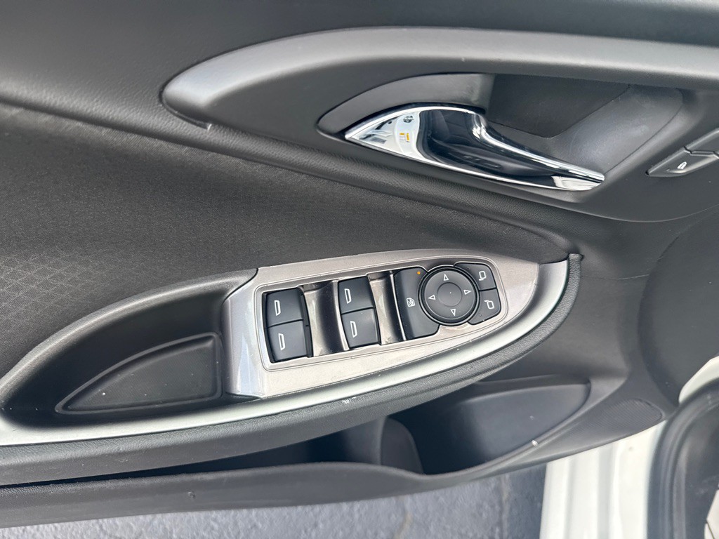 2023 Chevrolet Malibu Image 7