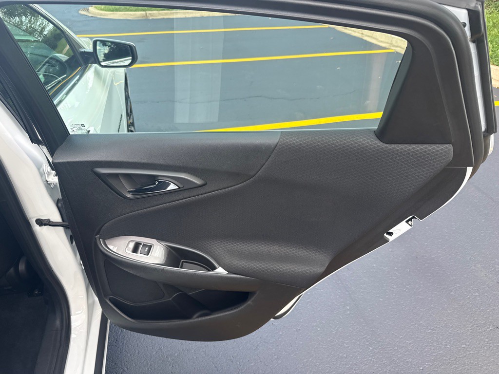 2023 Chevrolet Malibu Image 12