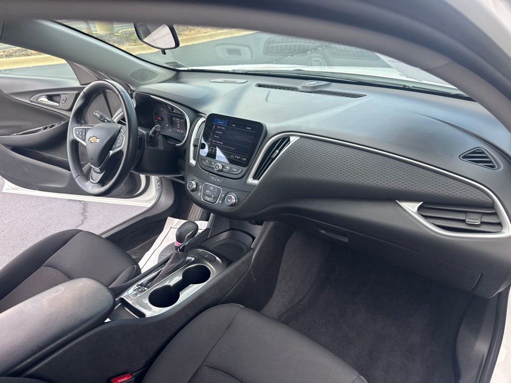 2023 Chevrolet Malibu Image 14