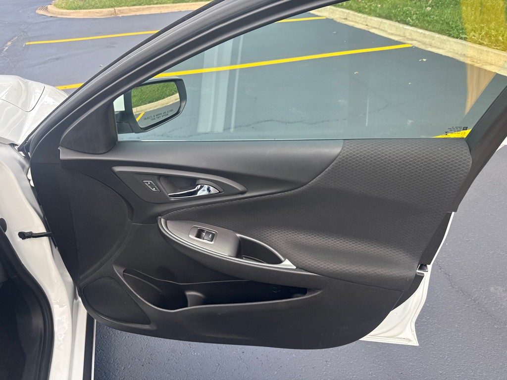 2023 Chevrolet Malibu Image 15
