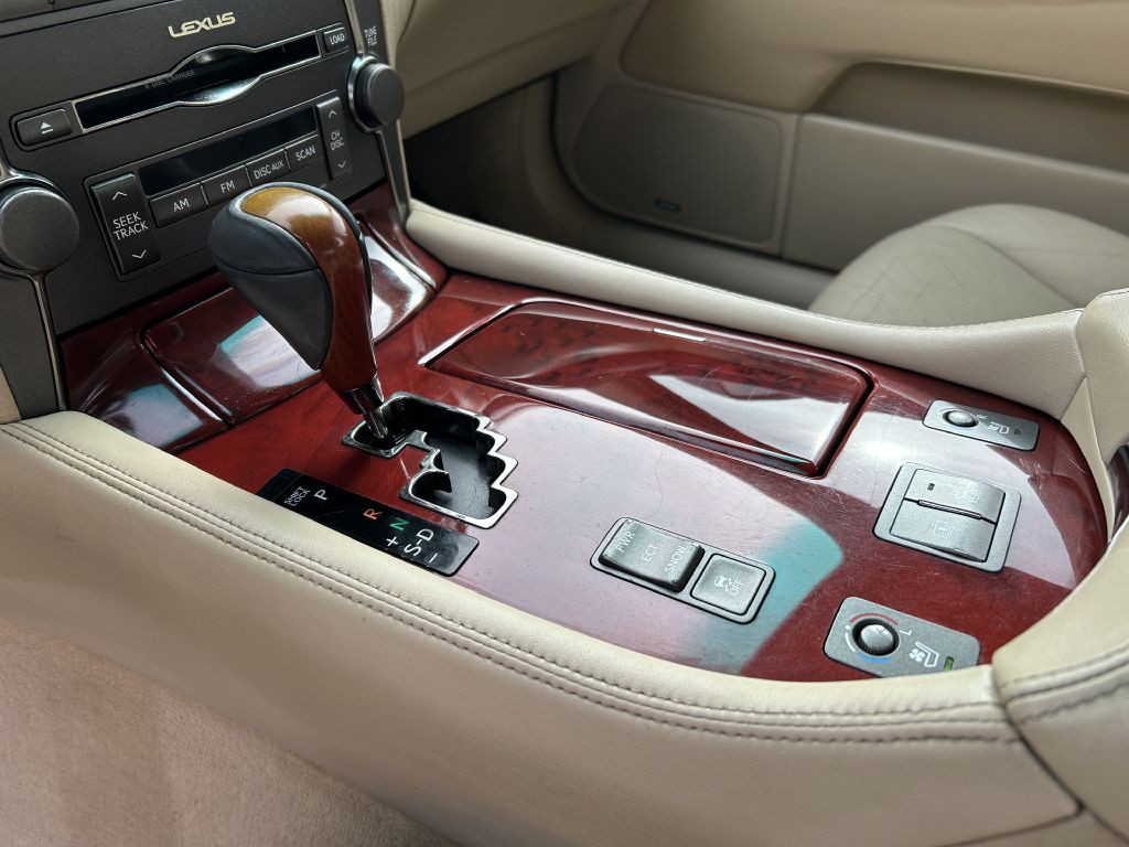 2009 Lexus LS 460 Image 14