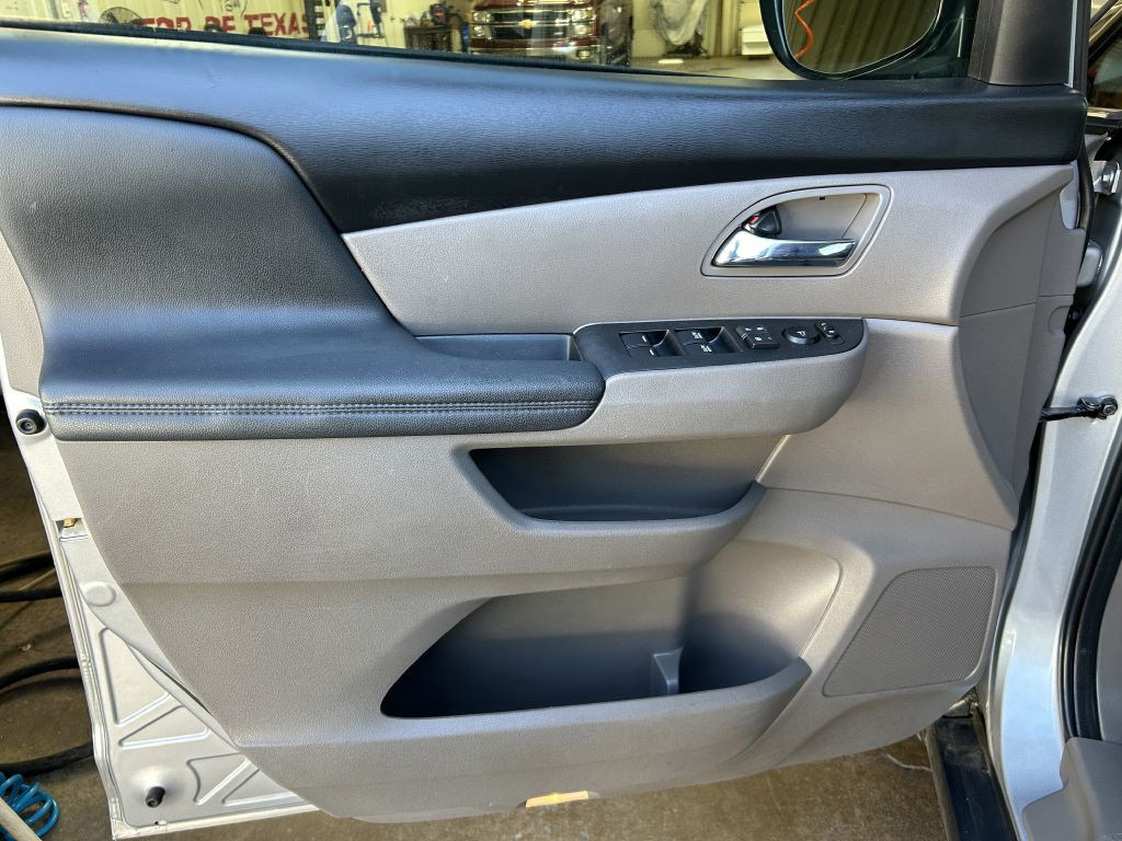 2017 Honda Odyssey Image 3