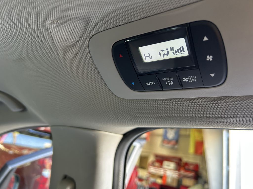 2017 Honda Odyssey Image 19