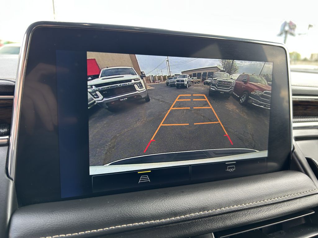 2023 Chevrolet Suburban Image 7
