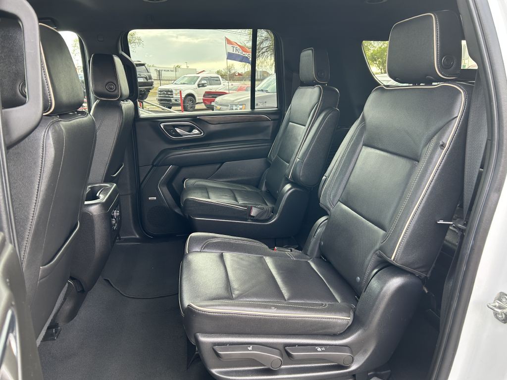 2023 Chevrolet Suburban Image 10