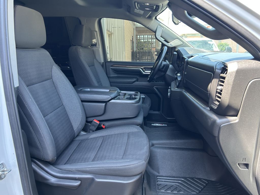 2024 Chevrolet Silverado 1500 Image 12