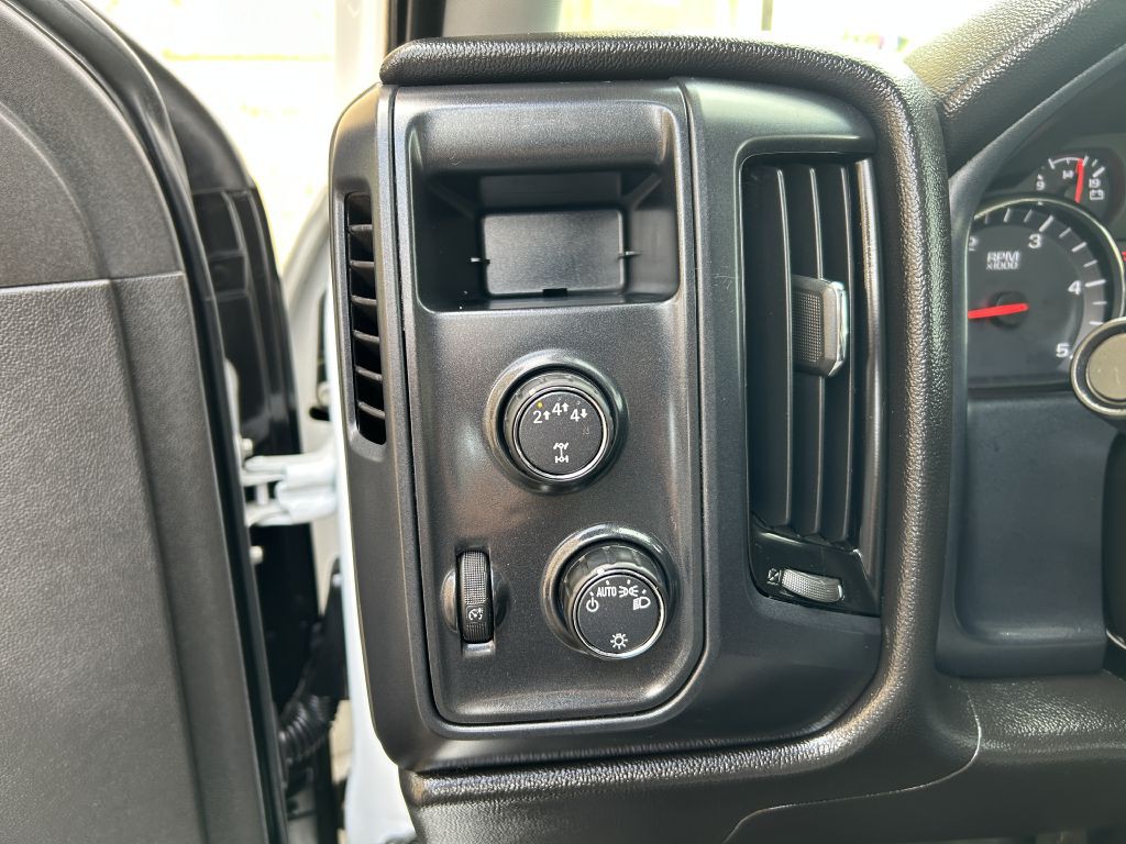 2017 Chevrolet Silverado 1500 Image 4