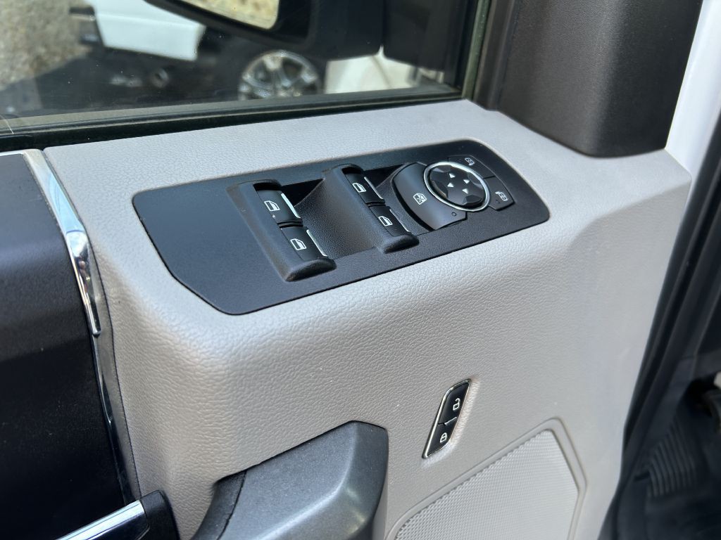 2015 Ford F-150 Image 3