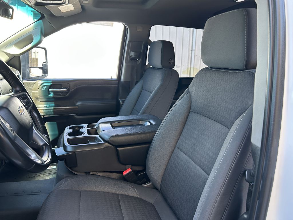2023 Chevrolet Silverado 1500 Image 9