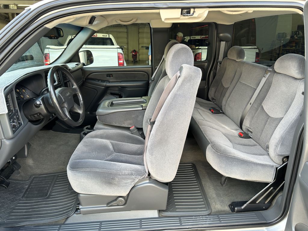 2006 GMC Sierra Image 6
