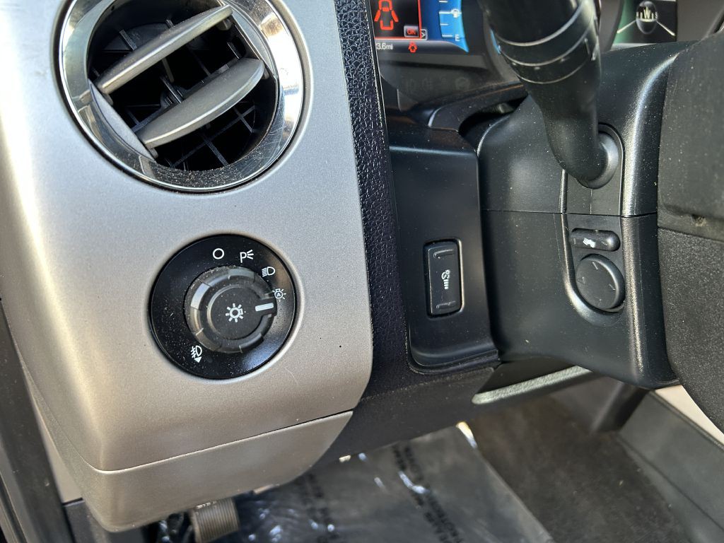 2017 Ford Expedition Image 4