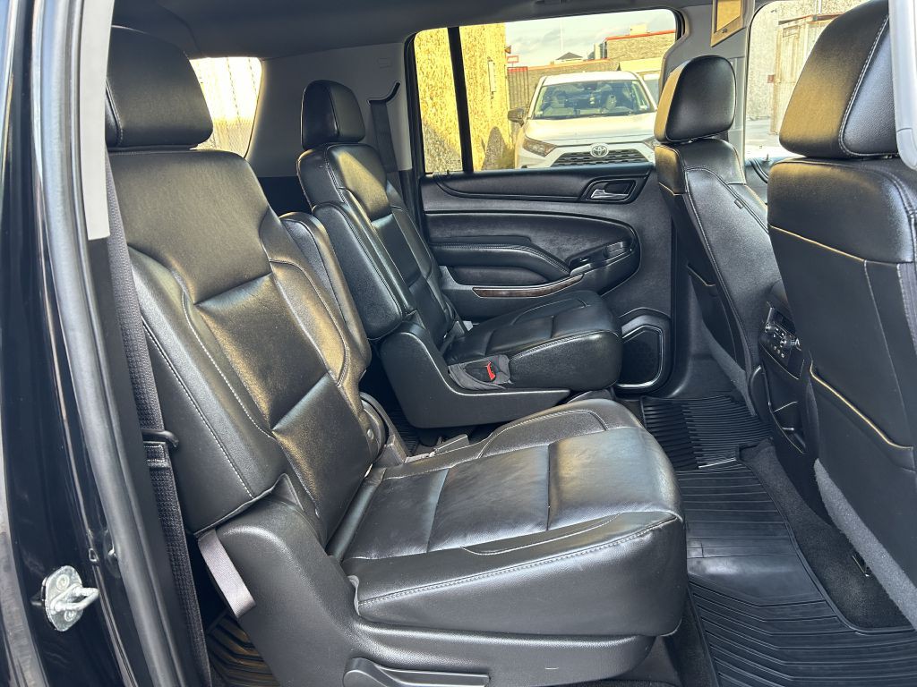 2018 Chevrolet Suburban Image 15