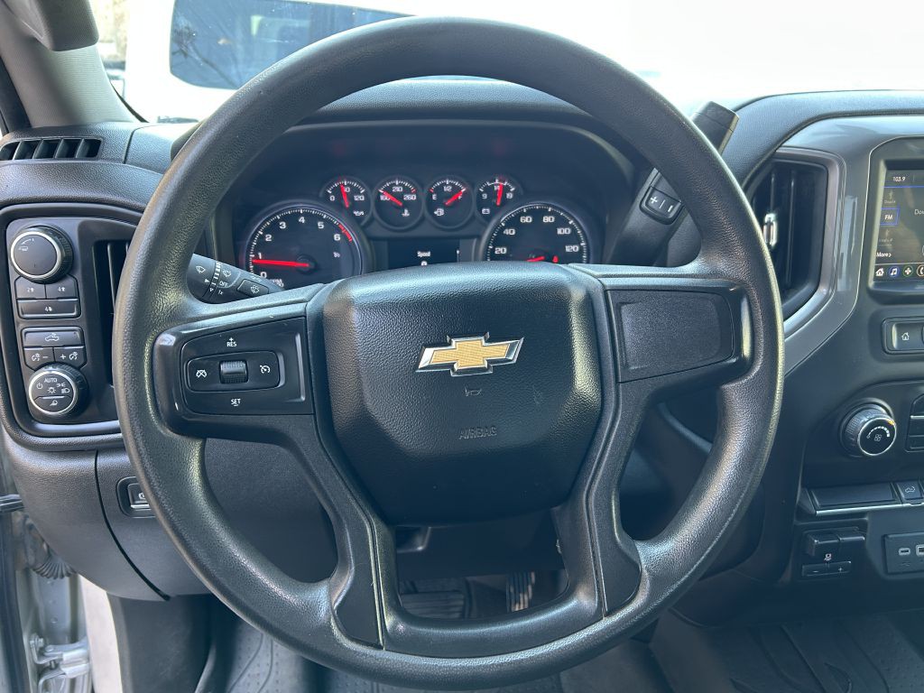 2023 Chevrolet Silverado 1500 Image 4