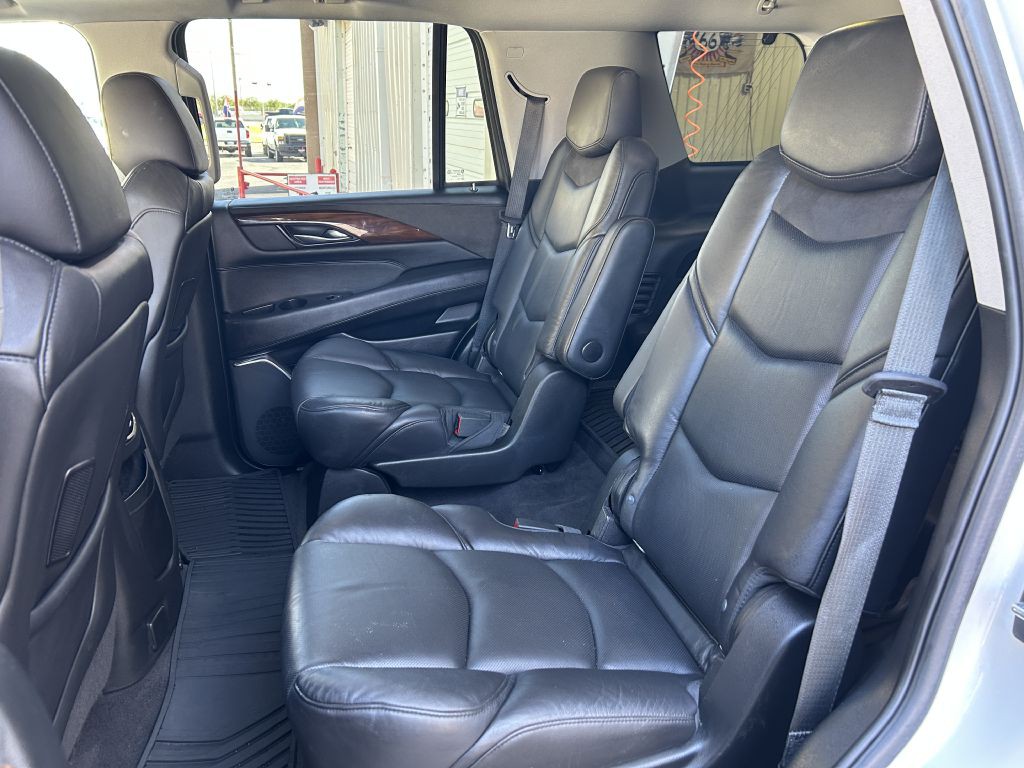2020 Cadillac Escalade Image 4