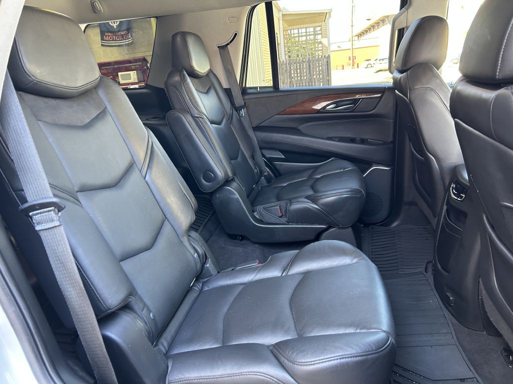 2020 Cadillac Escalade Image 8