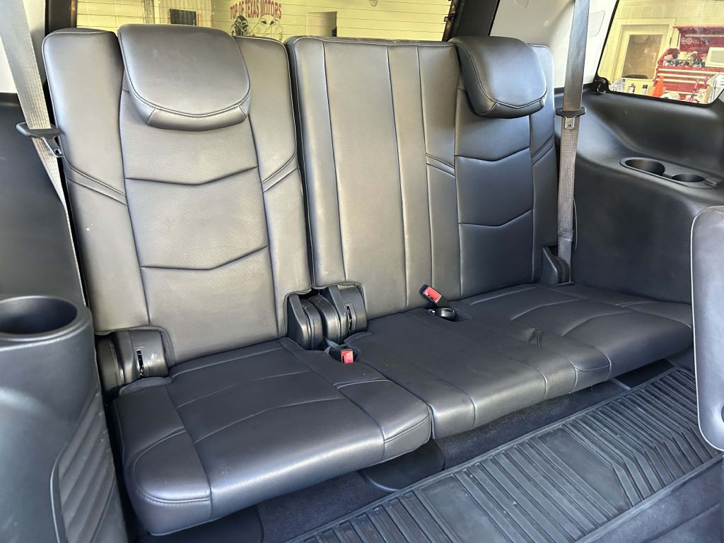 2020 Cadillac Escalade Image 9