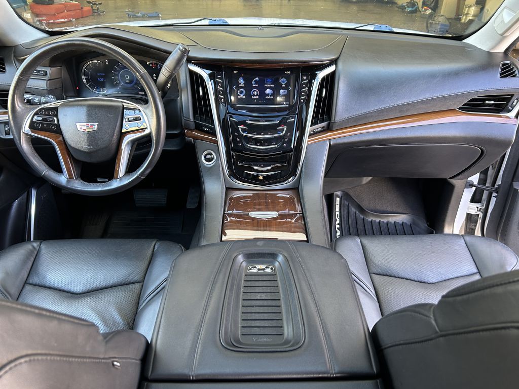 2020 Cadillac Escalade Image 20