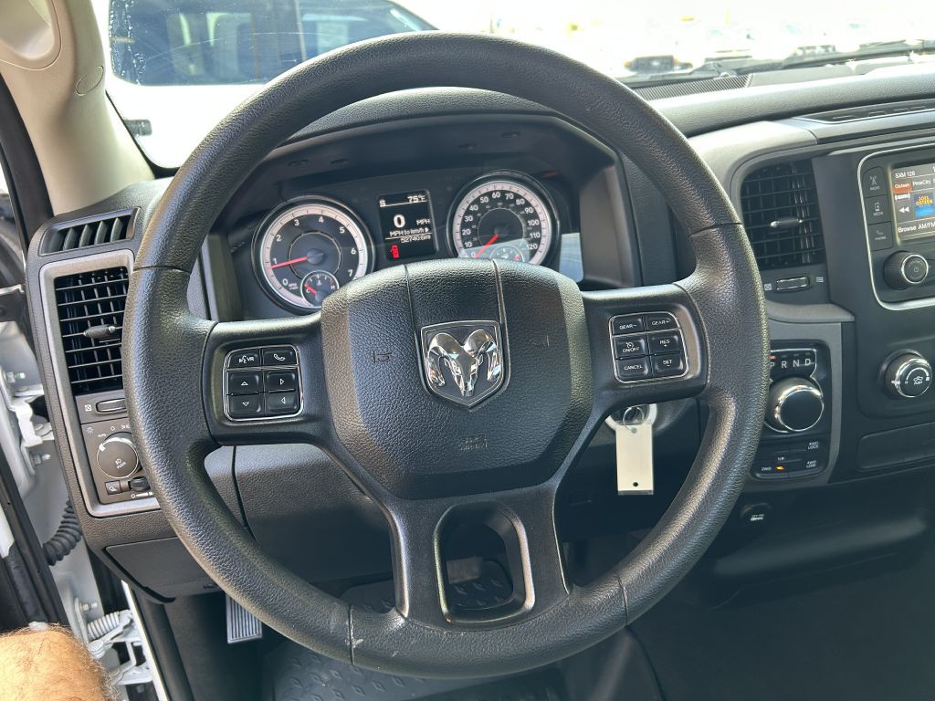 2021 RAM 1500 Image 3