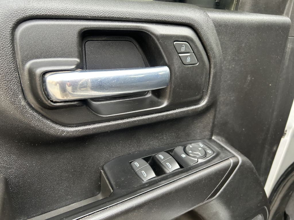 2022 Chevrolet Silverado 1500 Image 3