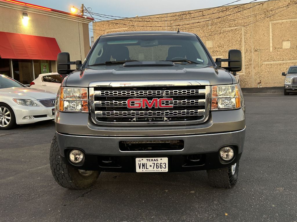 2012 GMC Sierra Image 2