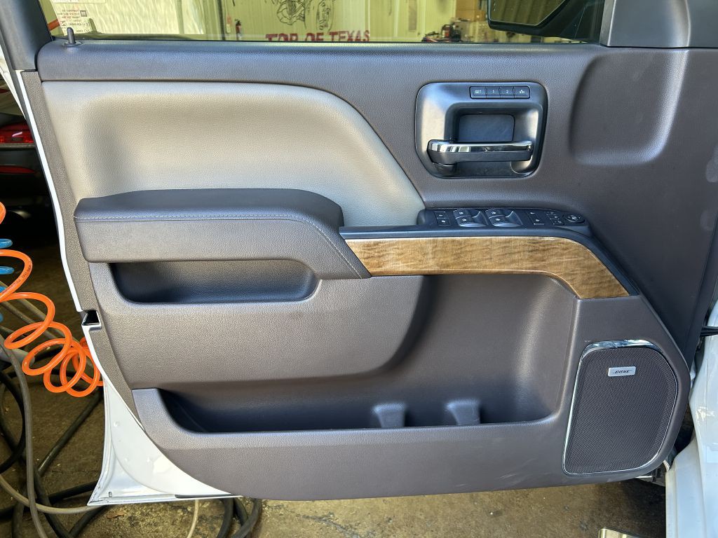 2014 Chevrolet Silverado 1500 Image 2