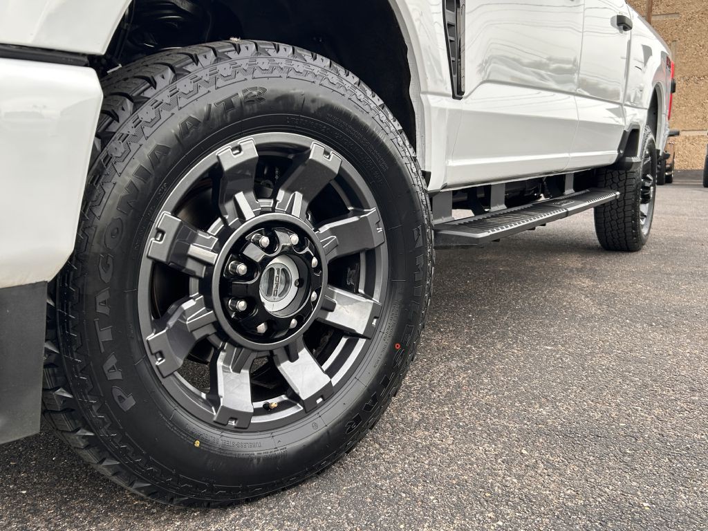 2023 Ford F-250 Image 19