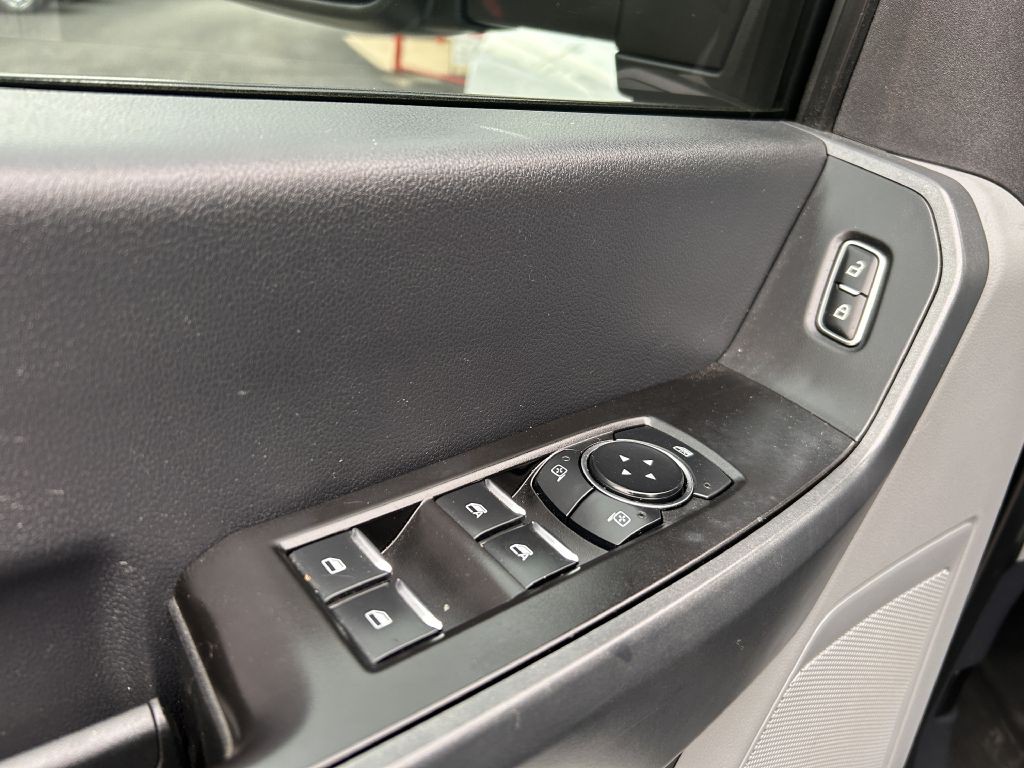 2023 Ford F-250 Image 3