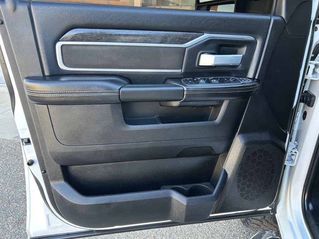 2024 RAM 2500 Image 2