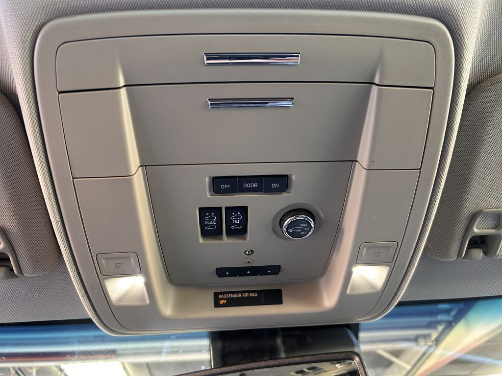 2018 GMC Yukon Image 9