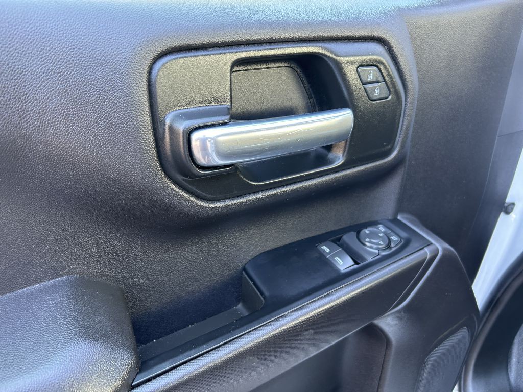 2024 Chevrolet Silverado 1500 Image 3