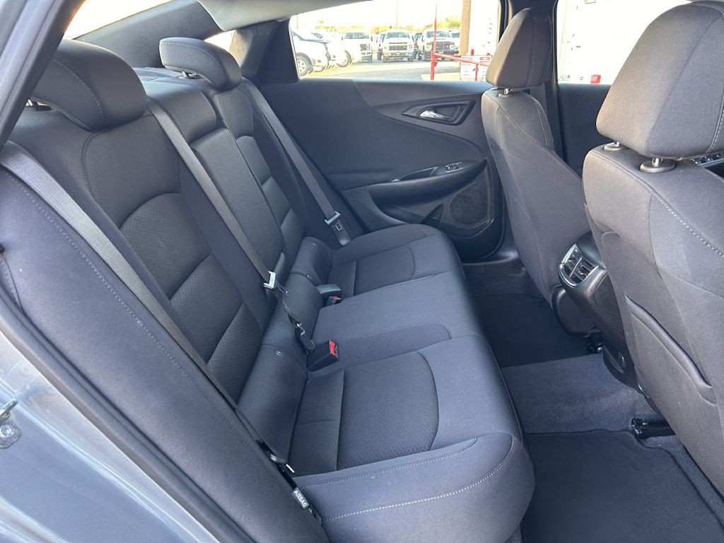 2023 Chevrolet Malibu Image 13