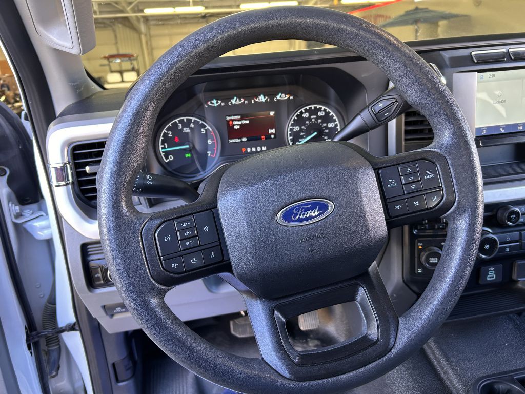 2023 Ford F-250 Image 6