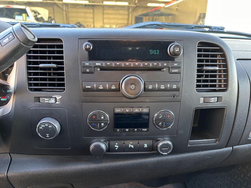 2010 GMC Sierra Image 6