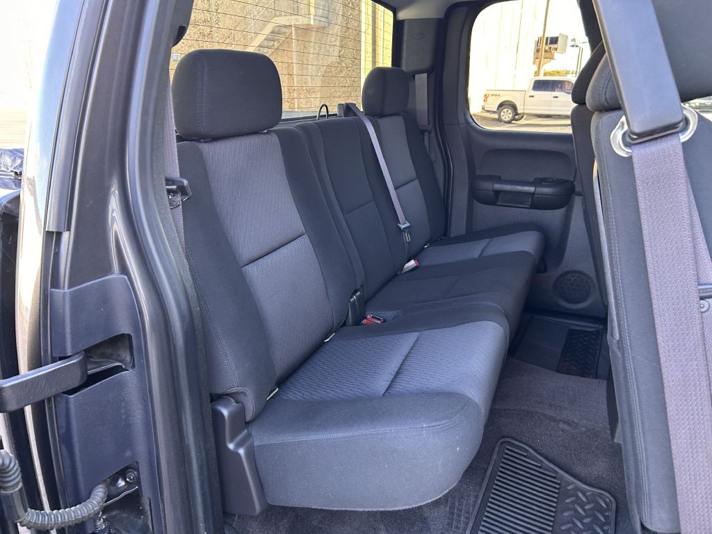 2010 GMC Sierra Image 9