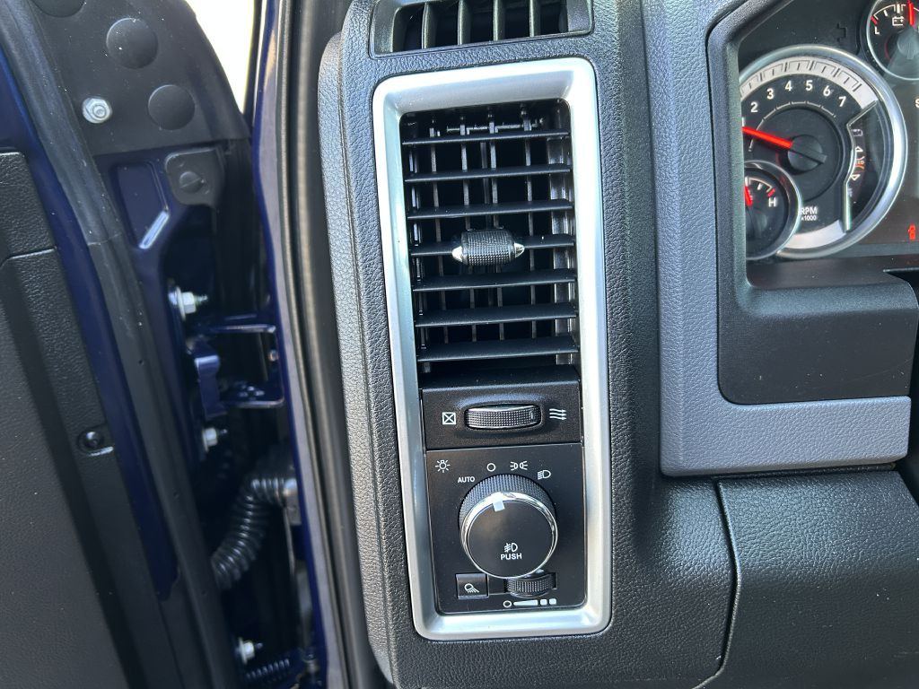 2014 RAM 1500 Image 13