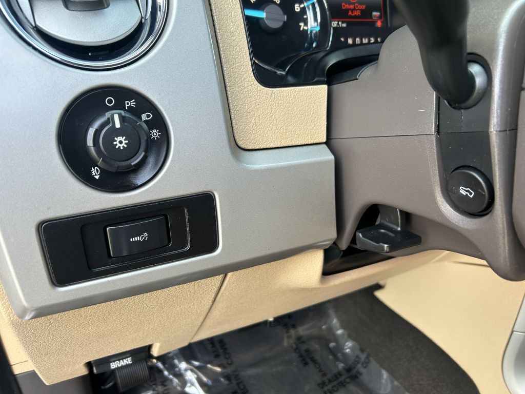 2011 Ford F-150 Image 12