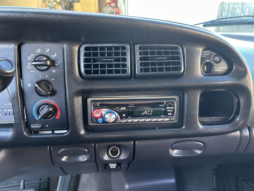 1999 Dodge Ram 2500 Image 5