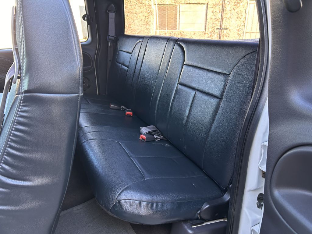 1999 Dodge Ram 2500 Image 9