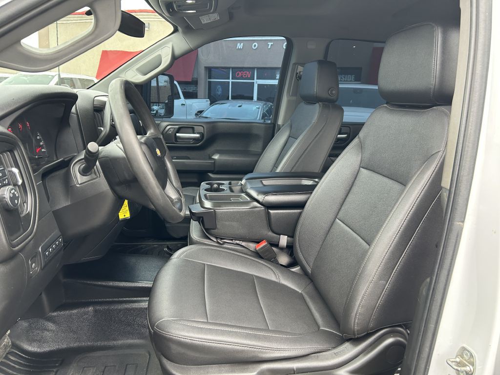 2023 Chevrolet Silverado 1500 Image 9