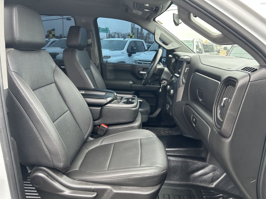 2023 Chevrolet Silverado 1500 Image 12