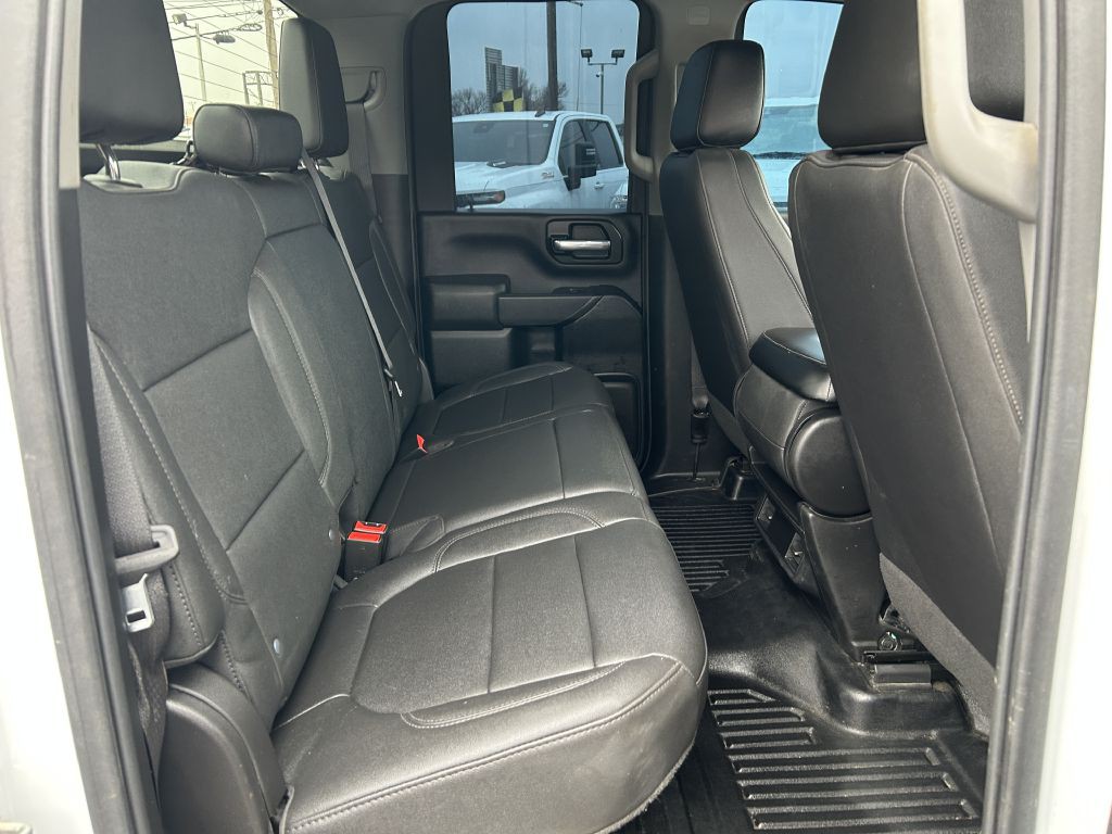 2023 Chevrolet Silverado 1500 Image 13