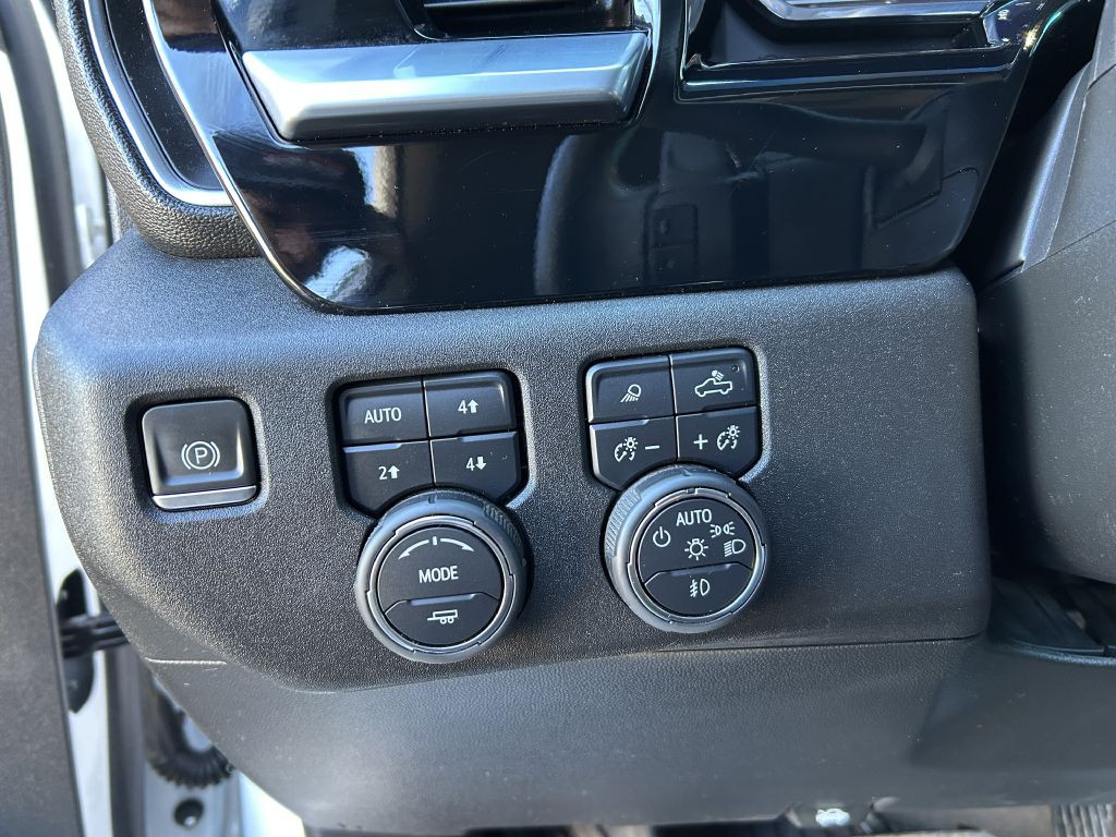 2023 Chevrolet Silverado 1500 Image 12