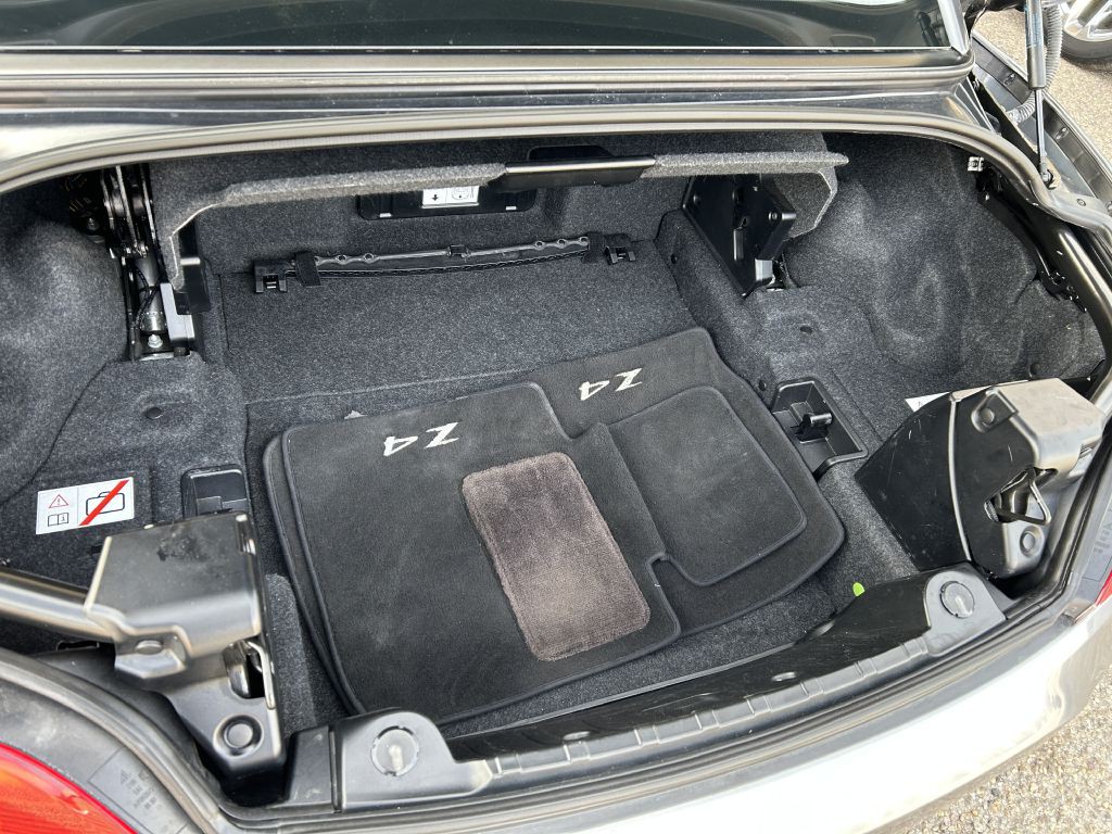 2011 BMW Z4 Image 27