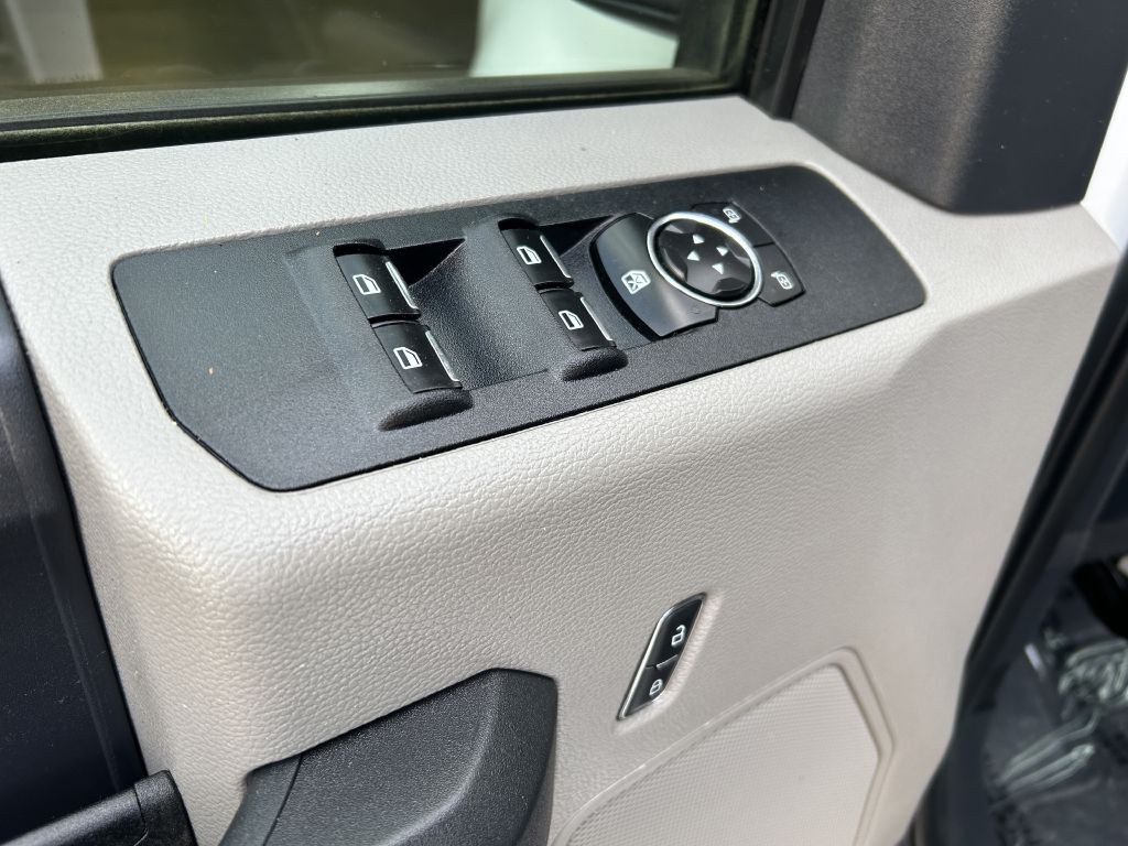 2022 Ford F-250 Image 4